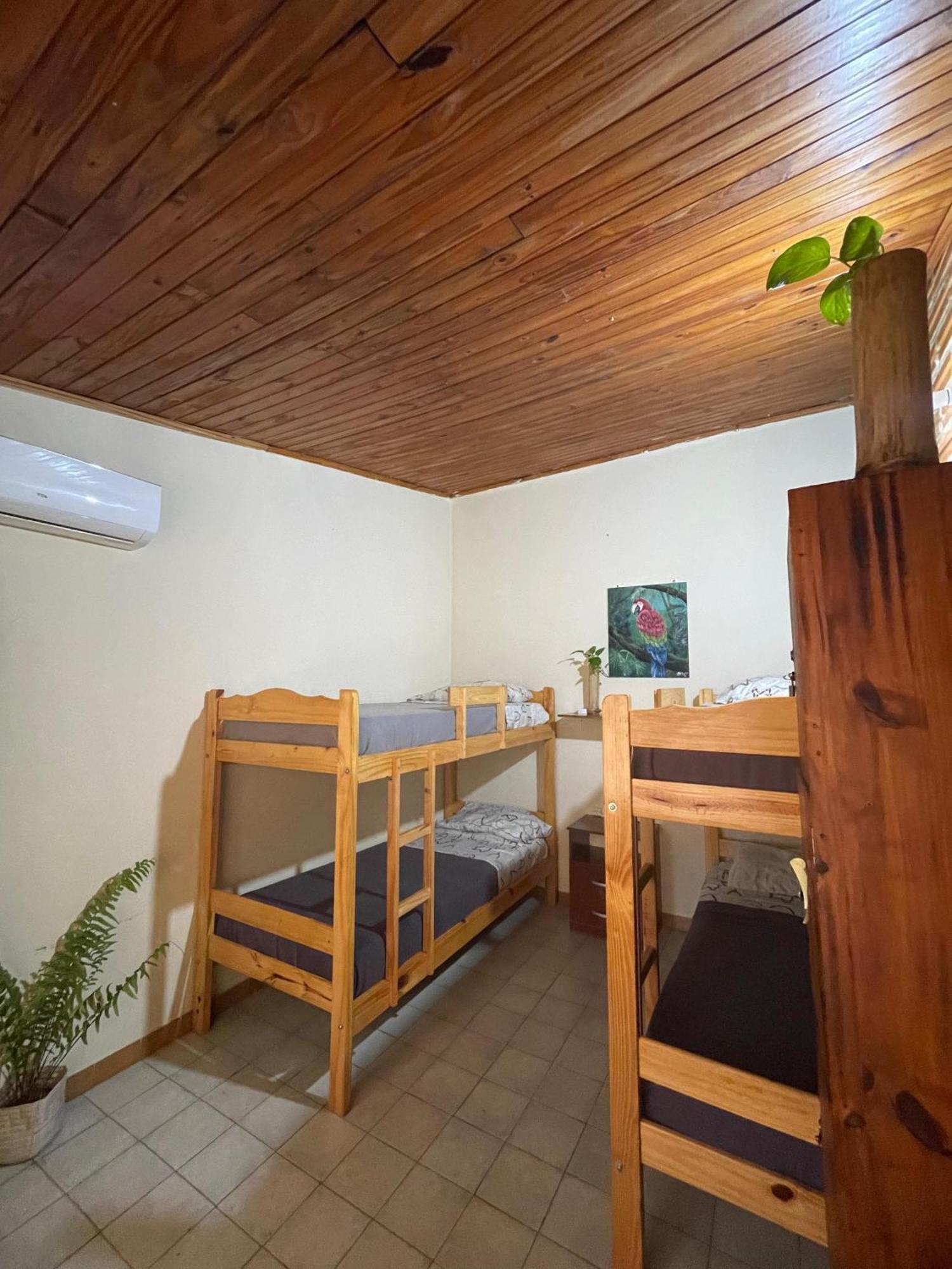 Bungalow Hostel Iguazu Puerto Iguazu Exterior photo